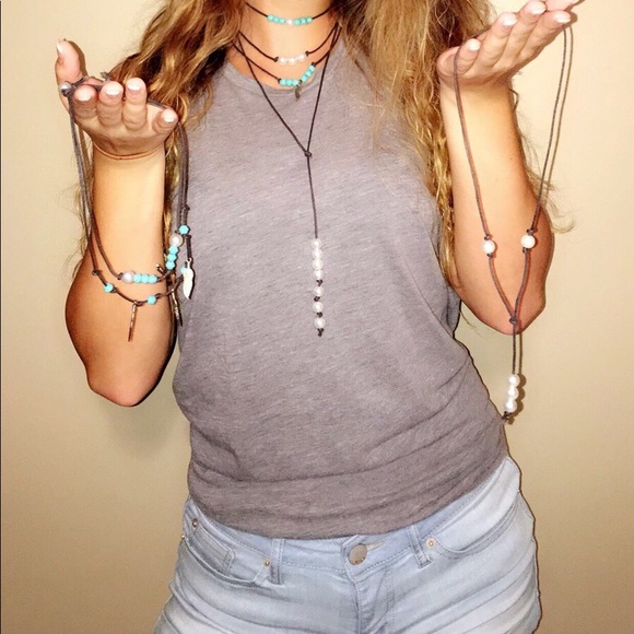 Chokers and hanging necklaces!💛 - Picture 1 of 1